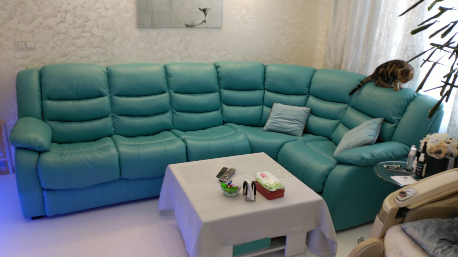 Перетяжка дивана на дому. Тучково